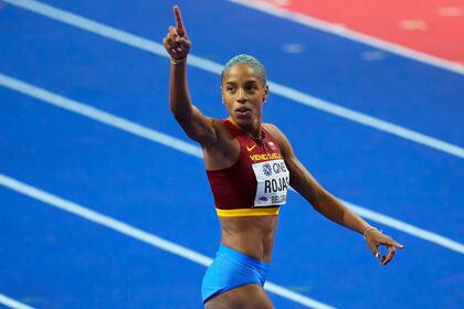 Días atrás, la venezolana Yulimar Rojas reacciona tras romper el récord mundial de salto triple en el Mundial de atletismo, en Belgrado, el 20 de marzo de 2022