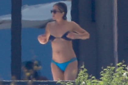 Días de sol y playa para Aniston en México