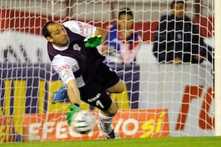 El arquero de Huracán Marcos Díaz criticó a Armani: "Tiene mucha prensa"