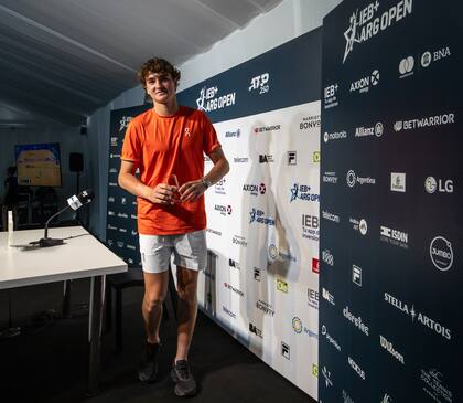 "Dicen que puedo ser como él, pero yo quiero ser el próximo João, quiero hacer mi propio camino”, expresó Fonseca en Buenos Aires sobre las comparaciones con el exnúmero 1 Guga Kuerten