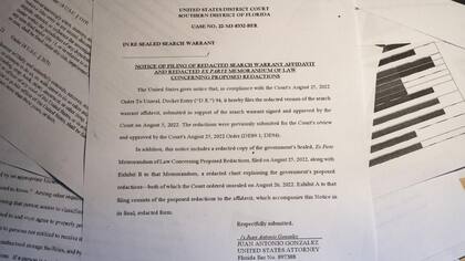 Dichos escritos atravesaban una variedad de temas delicados que solo las personas que se habían sometido a verificaciones de antecedentes de meses de duración estarían autorizadas a ver.