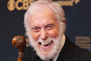 Dick Van Dyke cumple 100 años: los festejos, su último gran amor y los secretos de un titán de la comedia