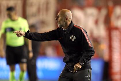 Monarriz, ante una situación inesperada con dos figuras del plantel