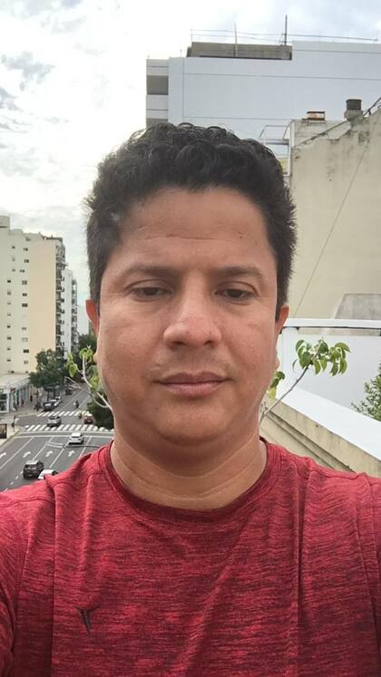 Diego Benítez, vino desde Guayaquil para cursar unas clases de un doctorado y no puede regresar