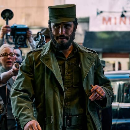 Diego Boneta como Fidel Castro en la película Killing Castro