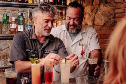 Diego Cabrera y Tato Giovannoni, socios en Florería y Brasero Atlántico de Barcelona