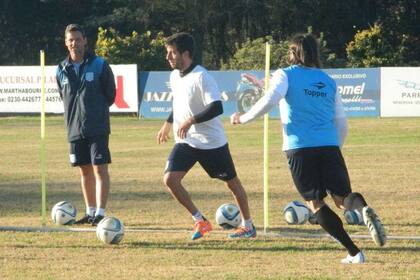 Diego Cocca contento con las incorporaciones