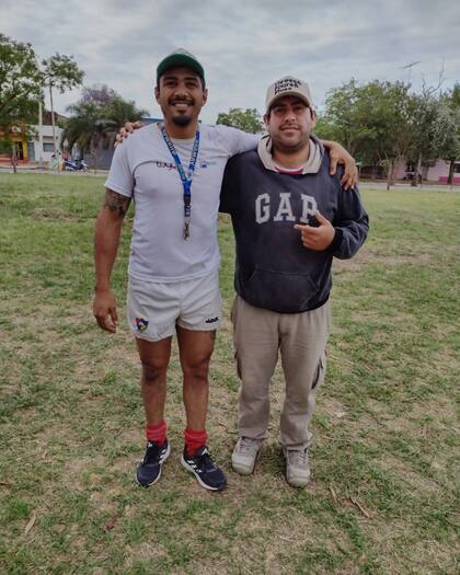 Diego Cortte (derecha), el artífice del Pompeya Rugby Club