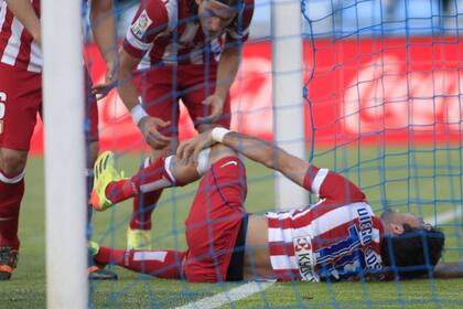 Diego Costa se revuelca de dolor ante Getafe