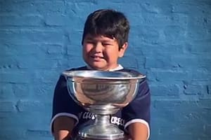 Diego Fernando Maradona durante su primer día de entrenamiento en el club Tristán Suárez