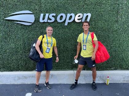 Diego Junqueira y su pupilo, el peruano Juan Pablo Varillas, en el US Open