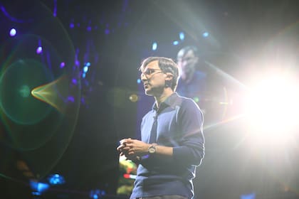 Diego Luque, experto en estrategia y comunicación, dijo que actualmente la IA viene a redefinir la relación que tienen las personas con la creatividad