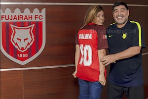 Diego Maradona festejó un nuevo triunfo de Al Fujairah junto con su hija Dalma