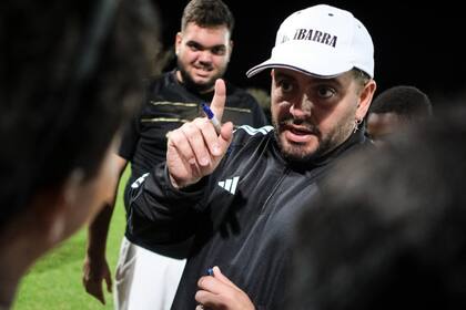 Diego Maradona Jr., entrenador del Unión Deportiva Ibarra, de Tenerife