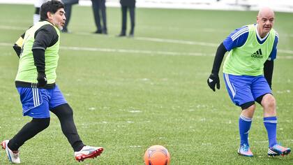 Diego Maradona y Gianni Infantino