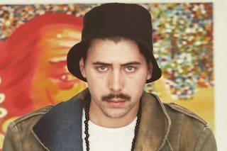 Es nieto de un artista genial e hijo de un sobreviviente de Los Andes; por qué no estuvo en La sociedad de la nieve