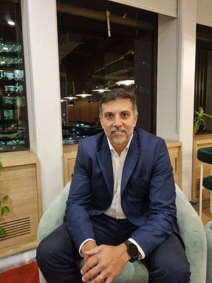 Diego Puhl, director de Negocios Celulares de BGH, explicó que planean producir celulares Tecno durante los próximos cinco años.