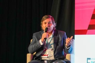 Reinventó un pool de siembra y su objetivo es llegar a 150.000 hectáreas