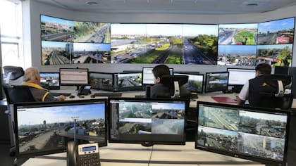 Diego Santilli inauguró el nuevo Centro de Control inteligente de Autopistas Urbanas