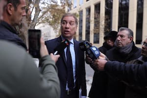 Santilli se sumó a la cumbre de gobernadores para debatir fondos para las provincias y el fin de las PASO
