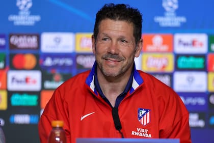 Diego Simeone, DT de Atlético de Madrid, durante la conferencia previa a la revancha con Brujas