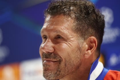 Diego Simeone mira con buenos ojos su llegada al puesto de DT en Inter de Milan en algún momento de su carrera como entrenador