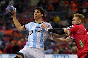 Los Gladiadores sufrieron otra derrota y deben jugarse a todo o nada en la última fecha del Mundial de handball