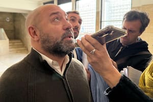 El Gobierno detectó sobreprecios de hasta 4239% en compras sillas de ruedas, prótesis y andadores