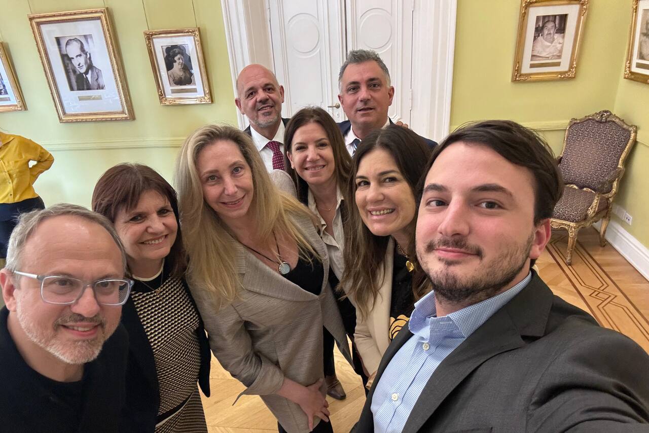 Karina Milei y Patricia Bullrich sellaron el pacto para fusionar los bloques en la provincia durante una cumbre en Casa Rosada