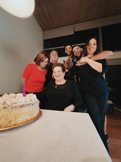 Diego valoró cómo su abuela fue fundamental para su crianza (Foto: @poggi)