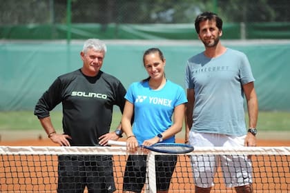 Diego Veronelli (derecha), junto con su ex dirigida Mónica Puig y su PF, el rosarino Claudio Galasso