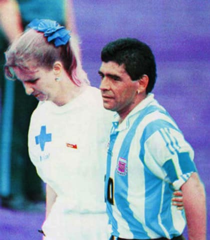 Diego y la enfermera, una postal que recorrió el mundo