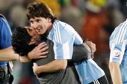 Diego y Lionel en el Mundial de 2010