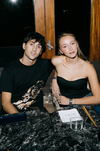 Dieguito Latorre con su novia Lola Becco, con quien sale desde hace seis meses