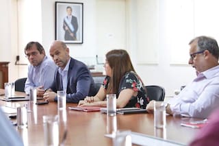 Quieren lanzar una aplicación para pagar el transporte con el teléfono