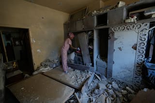Diez muertos en ataques de Israel en el sur de Líbano; Hezbollah hiere a 2 soldados israelíes