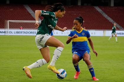 Diferencias físicas y futboleras entre Beatriz Zaneratto y Miriam Mayorga, entre Palmeiras y Boca, en la definición