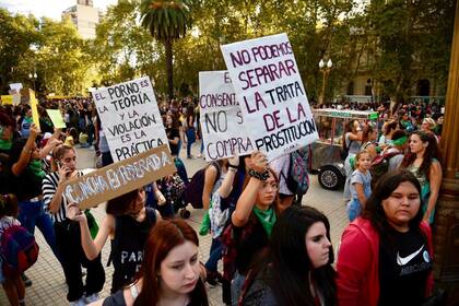 En Rosario también miles de mujeres se concentraron en diferentes plazas
