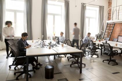 Si menos gente regresa a las oficinas, más adelante las empresas podrían pensar en reducir los espacios que alquilan