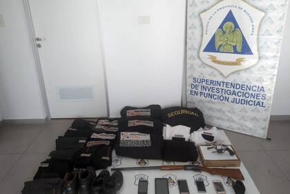 La policía bonaerense detuvo a cuatro sospechosos y secuestró uniformes de una empresa de seguridad