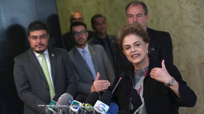 Dilma Rousseff llamó a una reunión de emergencia