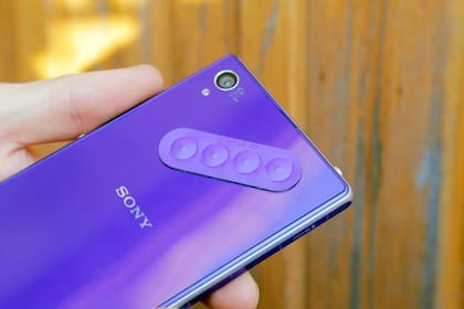 Dimple es una etiqueta autoadhesiva, se activa por NFC