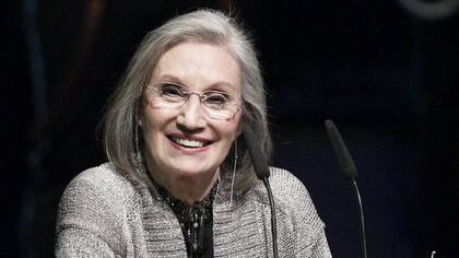 Diosdado fue la autora de la exitosa serie de comienzos de los 80, Anillos de Oro