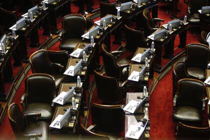 En el Congreso Nacional, la Cámara de Diputados renovará 130 escaños y la de Senadores 24, correspondientes a un tercio, durante las elecciones 2023