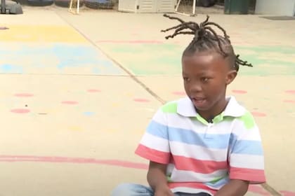 Directivos y familiares felicitaron a Jayceon Branch por la acción: le salvó la vida a otro niño de 7 años