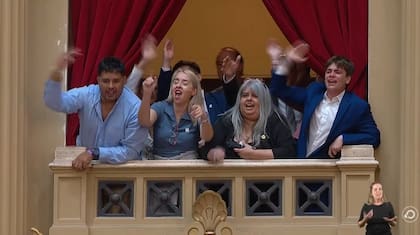 Dirigentes del riñón de Sebastián Pareja en los palcos del Congreso
