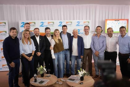 Dirigentes peronistas en Expoagro