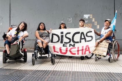 Discas en lucha, la asamblea de discapacitados que combate por sus derechos