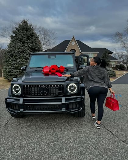 "Diseñada para mi". El 6 de marzo la influencer compartió con sus seguidores la adquisición de su vehículo, lo que compartió como un logro