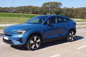 Cómo es y cómo anda el 100% eléctrico Volvo C40